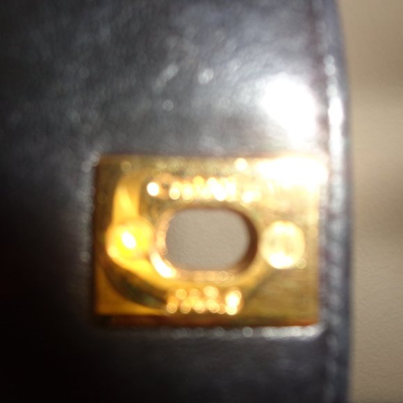 Channel Vintage Diana Flap Bag - Picture 4 of 5